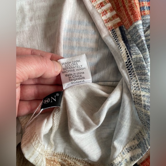 Lomon Patchwork Blouse Top NWT 3/4 Bishop sleeve. Woman’s Size:2XL - Picture 7 of 9